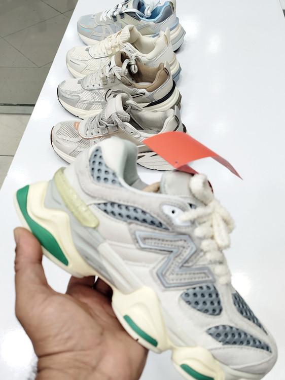 بهترین رنگ نیوبالانس زنانه9060